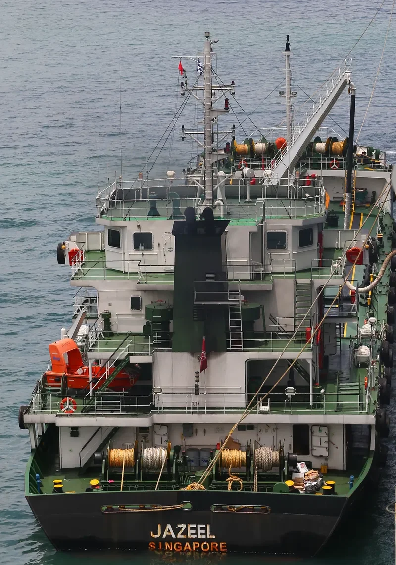 JAZEEL Tanker IMO 9638018 photo 2