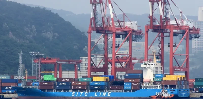 SITC YOKKAICHI Container Ship IMO 9638331 photo 6