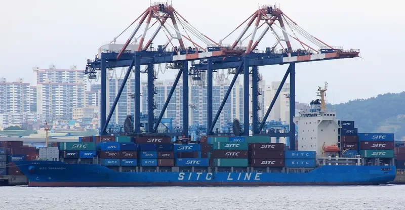 SITC YOKKAICHI Container Ship IMO 9638331 photo 7
