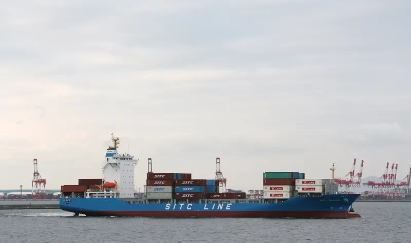 SITC YOKKAICHI Container Ship IMO 9638331 photo 9