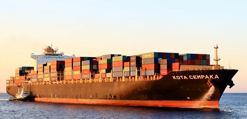 KOTA CEMPAKA Container Ship IMO 9638965 photo 4