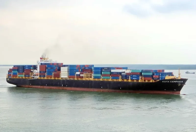 KOTA CEMPAKA Container Ship IMO 9638965 photo 8