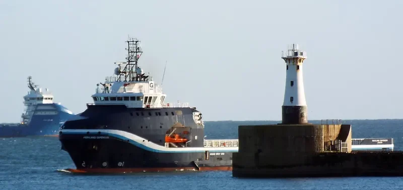 HIGHLAND DEFENDER Offshore Vessel IMO 9639335 photo 10