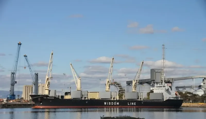 TAO TREASURE Bulk Carrier IMO 9639701 photo 10