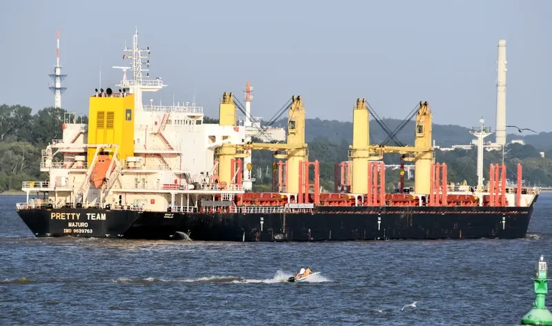 PRETTY TEAM Bulk Carrier IMO 9639763 photo 3