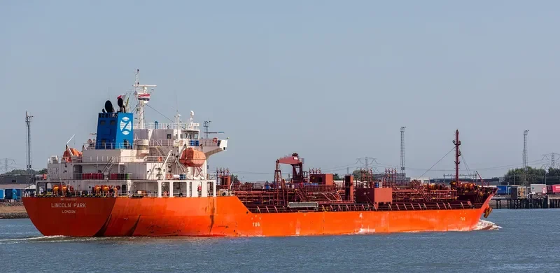 LINCOLN PARK Tanker IMO 9640097 photo 9
