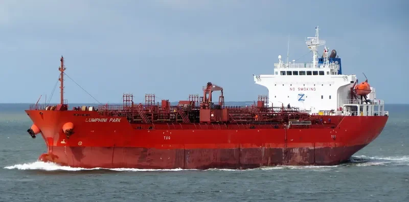 LUMPHINI PARK Tanker IMO 9640114 photo 2