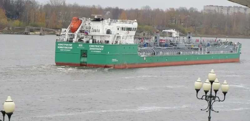 CONSTRUCTOR ZHIVOTOVSKY Tanker IMO 9640580 photo 2