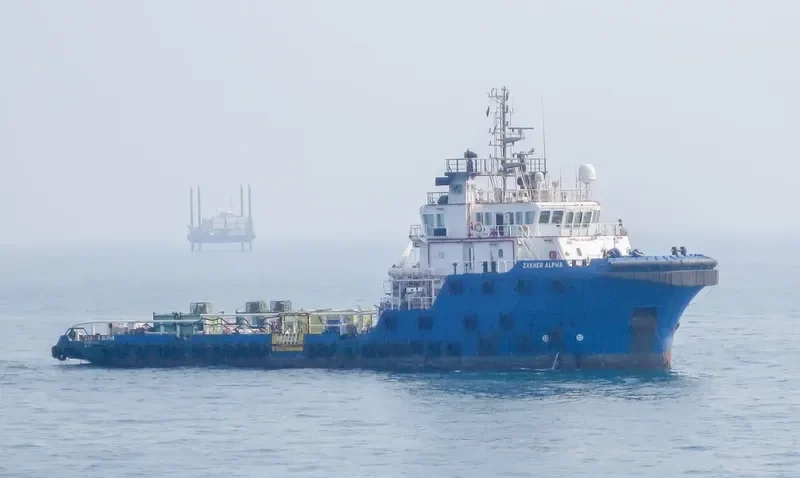 ZAKHER ALPHA Offshore Vessel IMO 9640865 photo 2