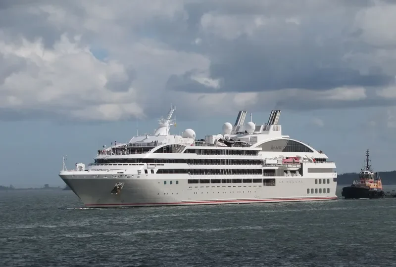 LE SOLEAL Passenger Ship IMO 9641675 photo 10