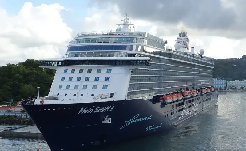MEIN SCHIFF 3 Passenger Ship IMO 9641730 photo 3
