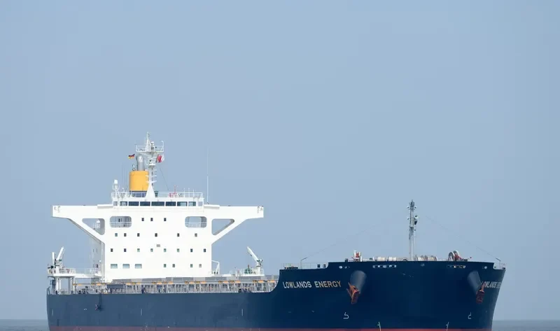 LOWLANDS ENERGY Bulk Carrier IMO 9641869 photo 8