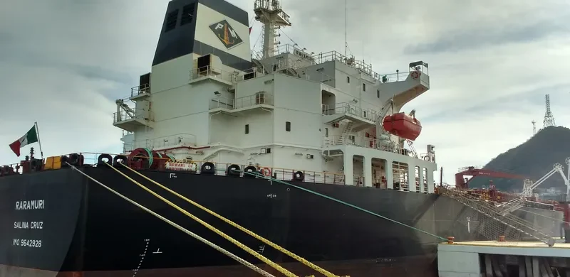 RARAMURI Tanker IMO 9642928 photo 3
