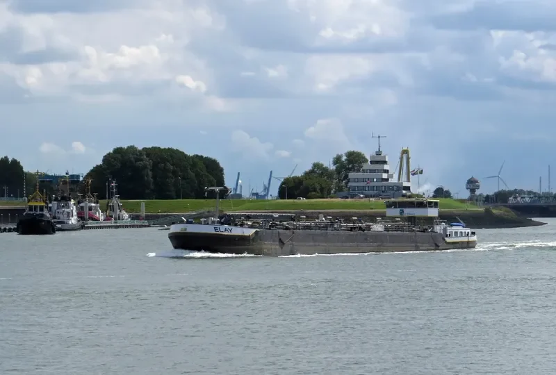 ELAY Tanker IMO 9642980 photo 3