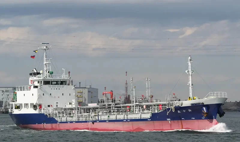 ISUZU Tanker IMO 9644093