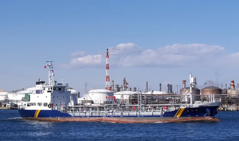 ISUZU Tanker IMO 9644093 photo 5