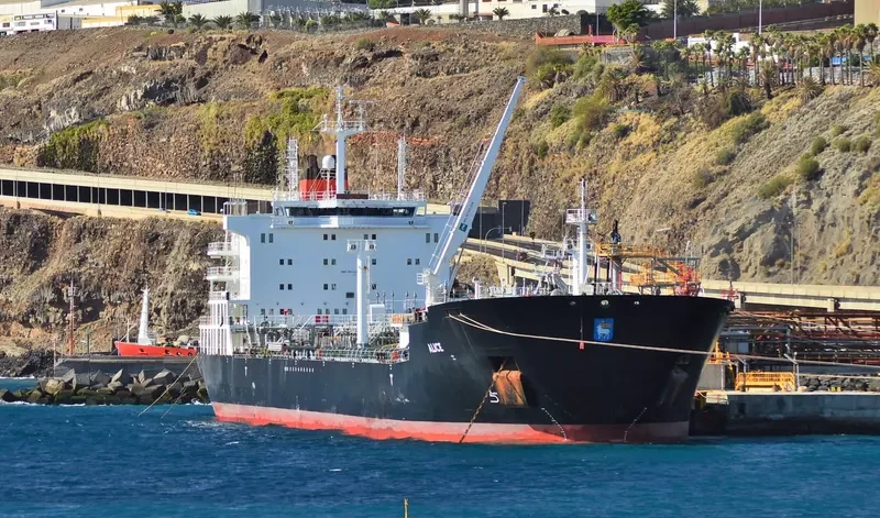 LADY MARIELLA Tanker IMO 9644433 photo 2