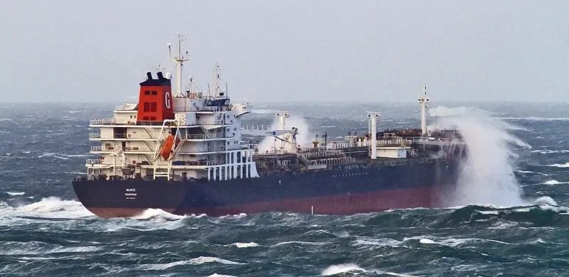LADY MARIELLA Tanker IMO 9644433 photo 3