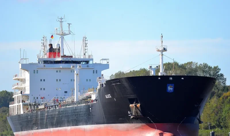 LADY MARIELLA Tanker IMO 9644433 photo 10