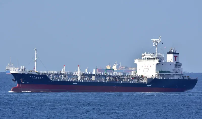 EISHIN MARU NO.25 Tanker IMO 9644469 photo 9