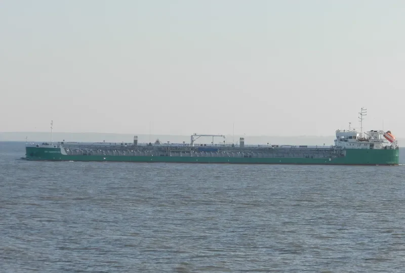 VF TANKER 13 Tanker IMO 9645023 photo 4