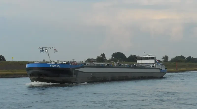 REINIE Tanker IMO 9645334 photo 6