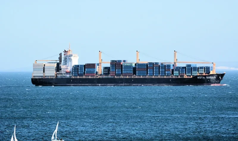 KOTA SABAS Container Ship IMO 9645451 photo 4