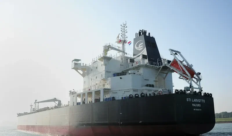 STI LARVOTTO Tanker IMO 9645774 photo 7