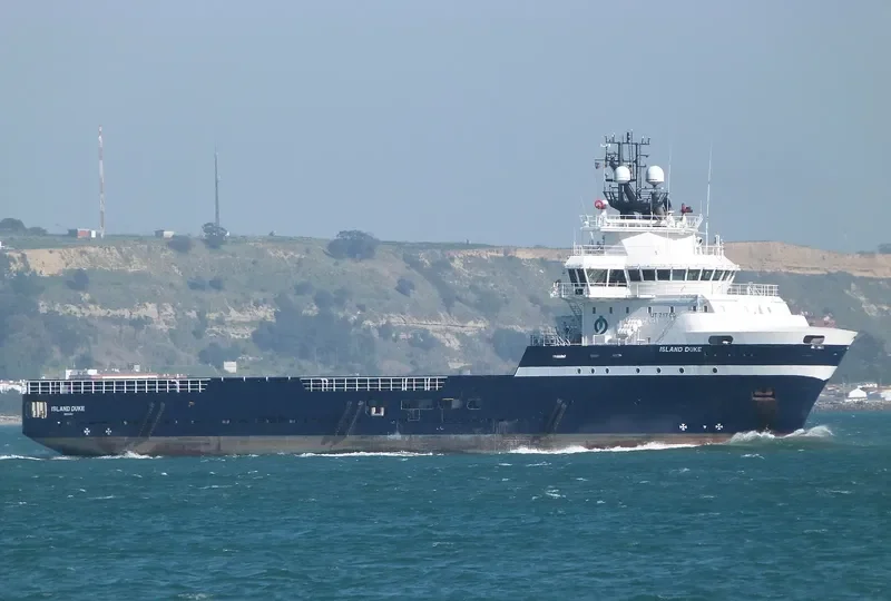 ARCTIC PEARL Offshore Vessel IMO 9645932 photo 2