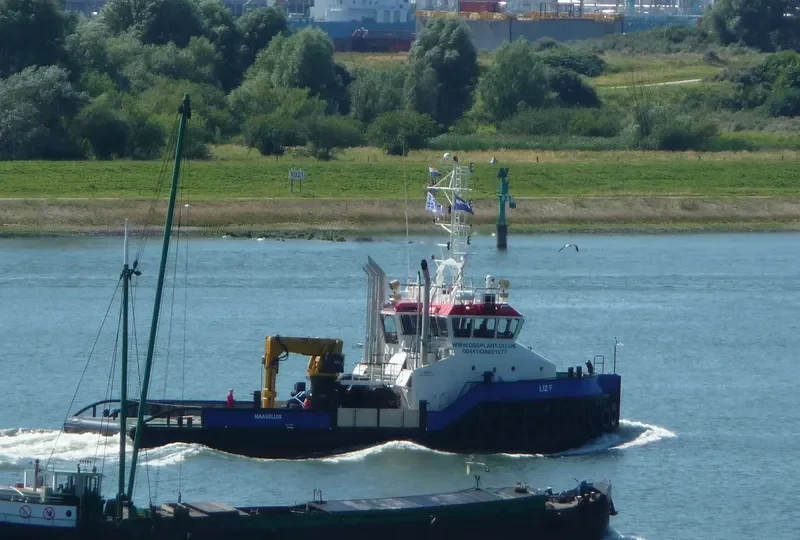 LIZ F General Cargo IMO 9646560 photo 5