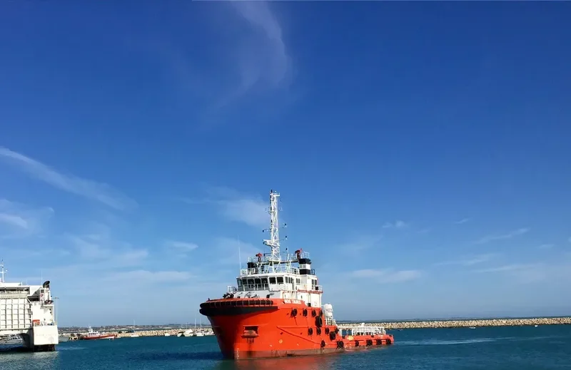 NOS TAURUS Offshore Vessel IMO 9647459 photo 4