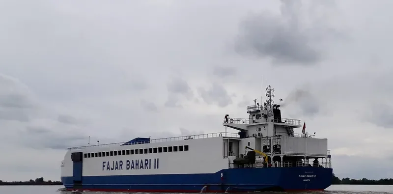 FAJAR BAHARI II Ro-Ro IMO 9647722 photo 5