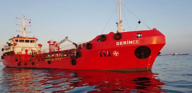 DERINCE Tanker IMO 9647942 photo 4