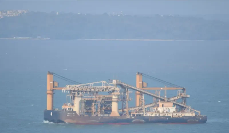 VISHAL HIRA Offshore Vessel IMO 9648037 photo 4