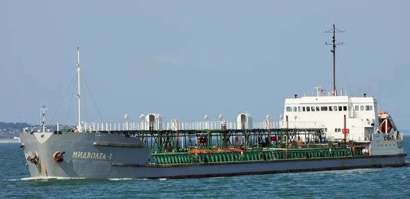 MIDVOLGA 1 Tanker IMO 9648221 photo 9