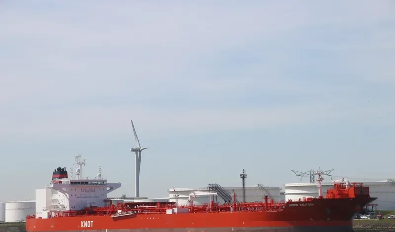 INGRID KNUTSEN Tanker IMO 9649225 photo 10