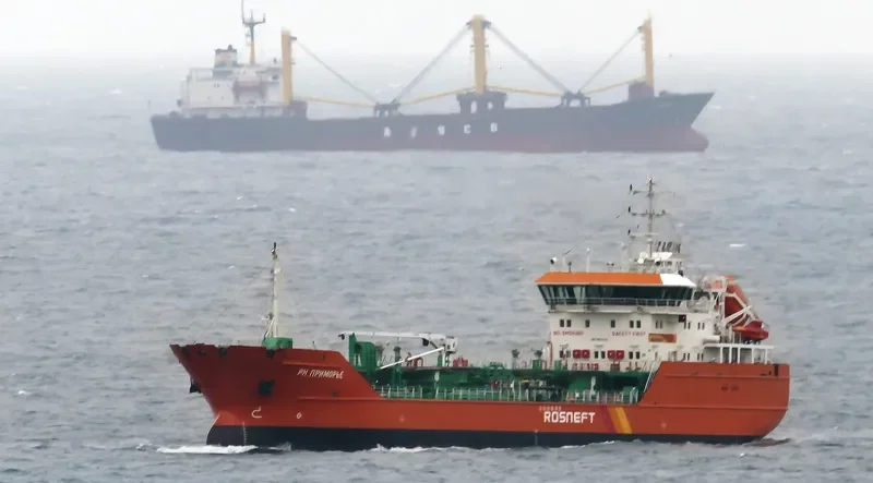 RN PRIMORYE Tanker IMO 9650004 photo 7