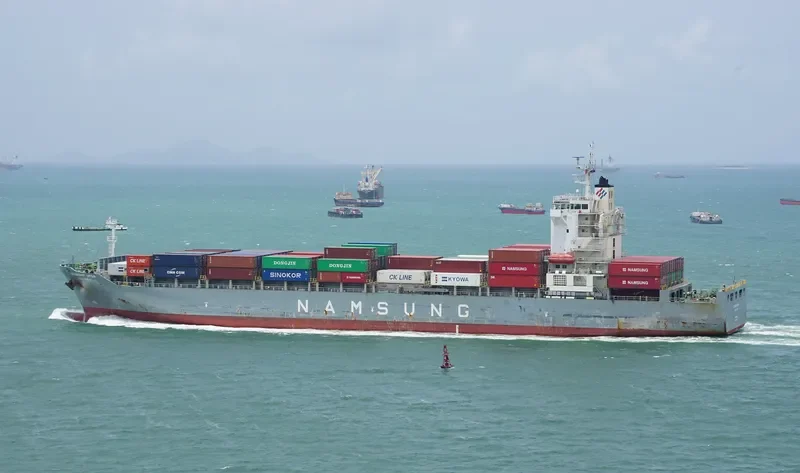 STARSHIP URSA Container Ship IMO 9650078 photo 2