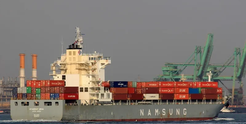 STARSHIP URSA Container Ship IMO 9650078 photo 4