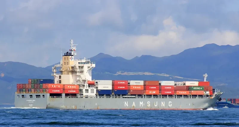 STARSHIP URSA Container Ship IMO 9650078 photo 9