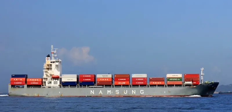 STARSHIP URSA Container Ship IMO 9650078 photo 10