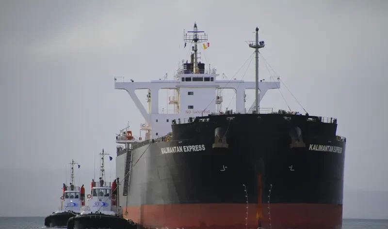 KALIMANTAN EXPRESS Bulk Carrier IMO 9650432 photo 2