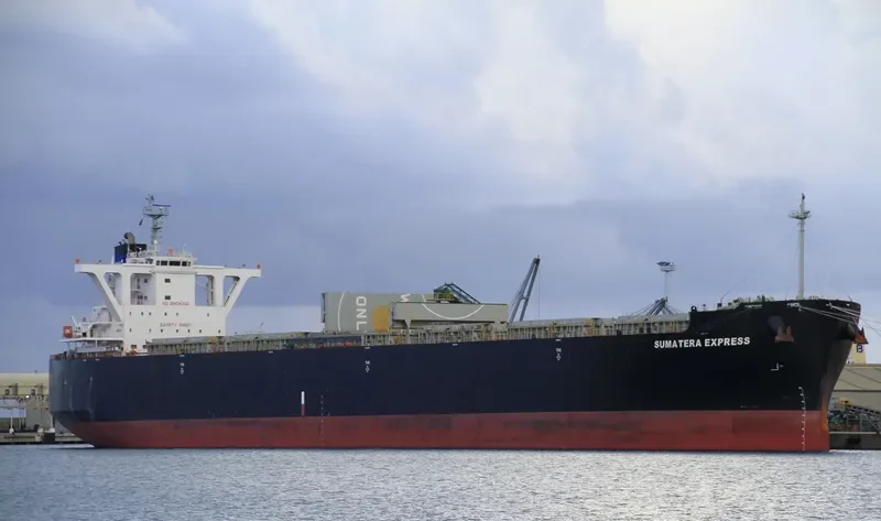 SUMATERA EXPRESS Bulk Carrier IMO 9650444 photo 3