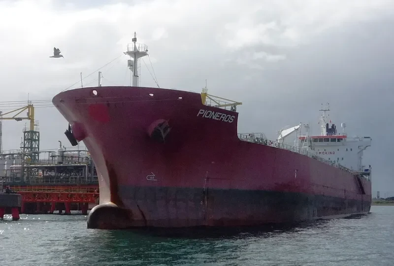 PIONEROS Tanker IMO 9650573 photo 5