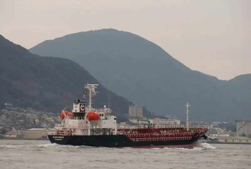 BLACK DRAGON Tanker IMO 9652301 photo 6