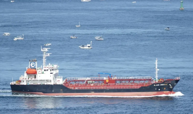 BLACK DRAGON Tanker IMO 9652301 photo 10