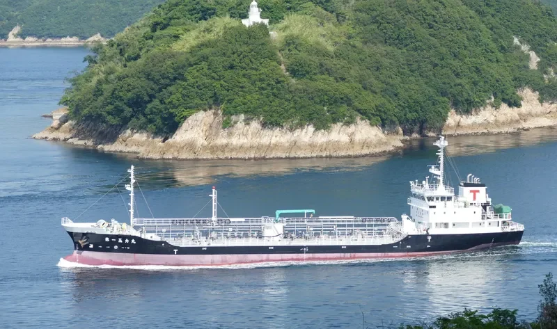 TAMARIKI MARU NO.1 Tanker IMO 9652624 photo 4