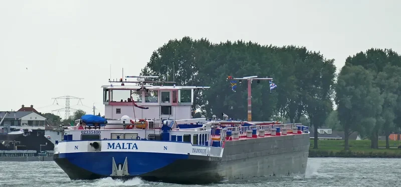MALTA Tanker IMO 9652715 photo 7