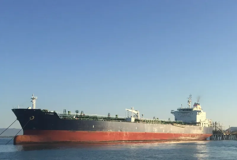 T.SUNA Tanker IMO 9652911 photo 4