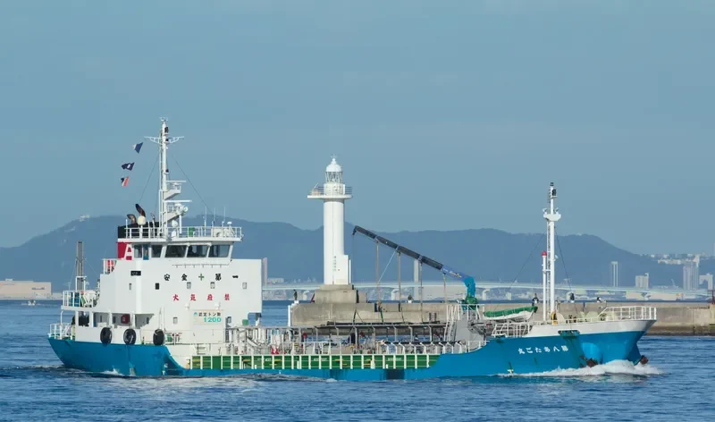 ATAGO MARU NO.8 Tanker IMO 9653288 photo 4